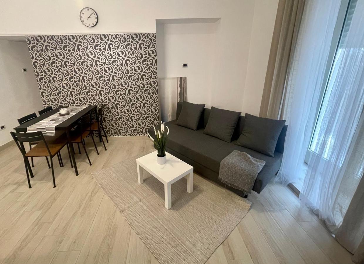 House Toledo Apartman Nápoly Kültér fotó